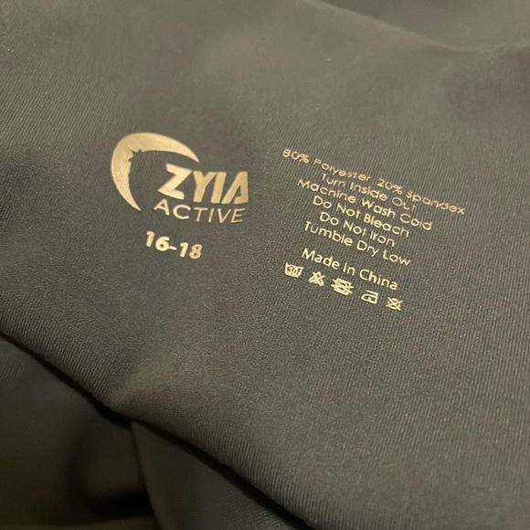 Zyia Active Hero Blue Slate Pocket Hi-Rise 7/8 Leggings - Picture 5 of 6